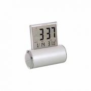 swinging-led-clock